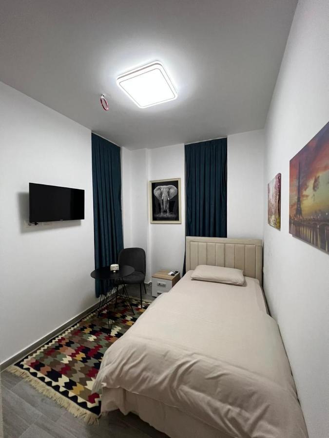 Bs Hotel Durrës Esterno foto