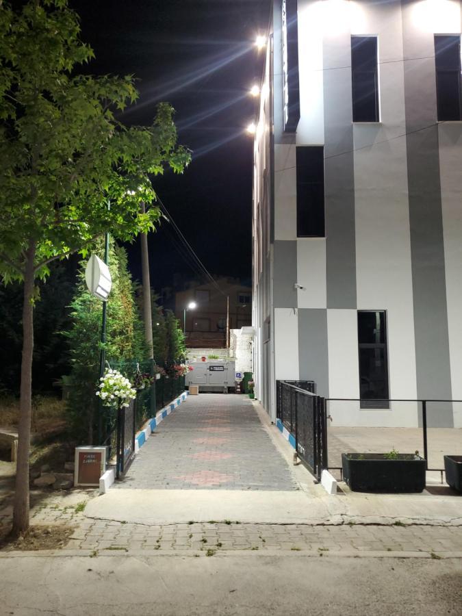 Bs Hotel Durrës Esterno foto